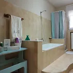 Domus Tua 3*