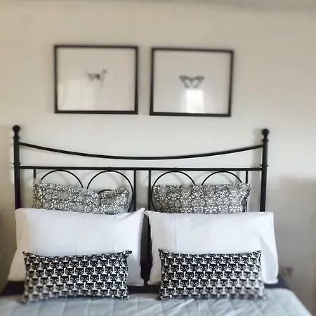 Domus Tua Bed & Breakfast 3*